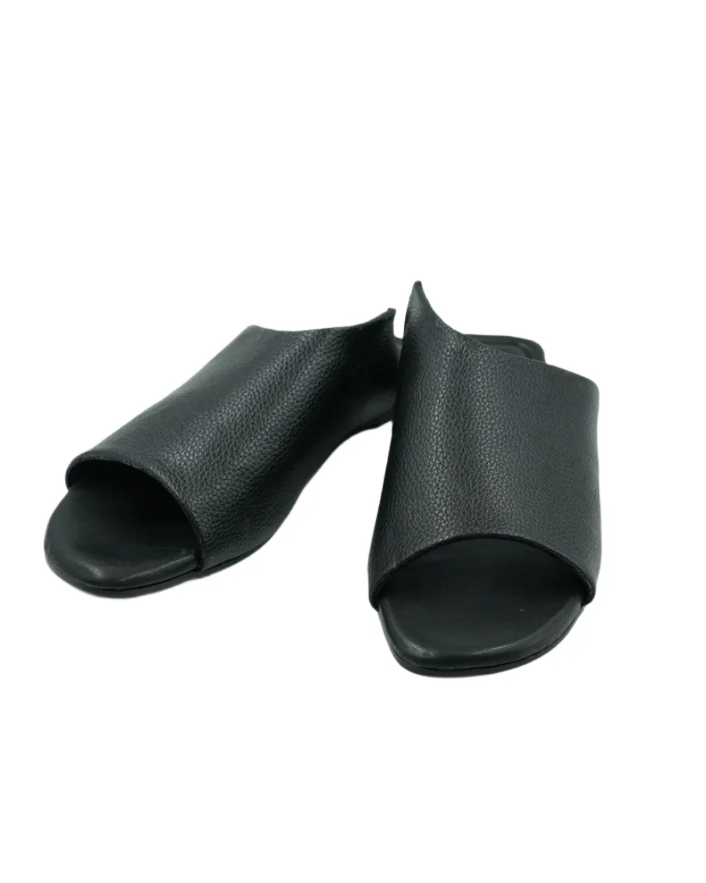 Black Claire Flats
