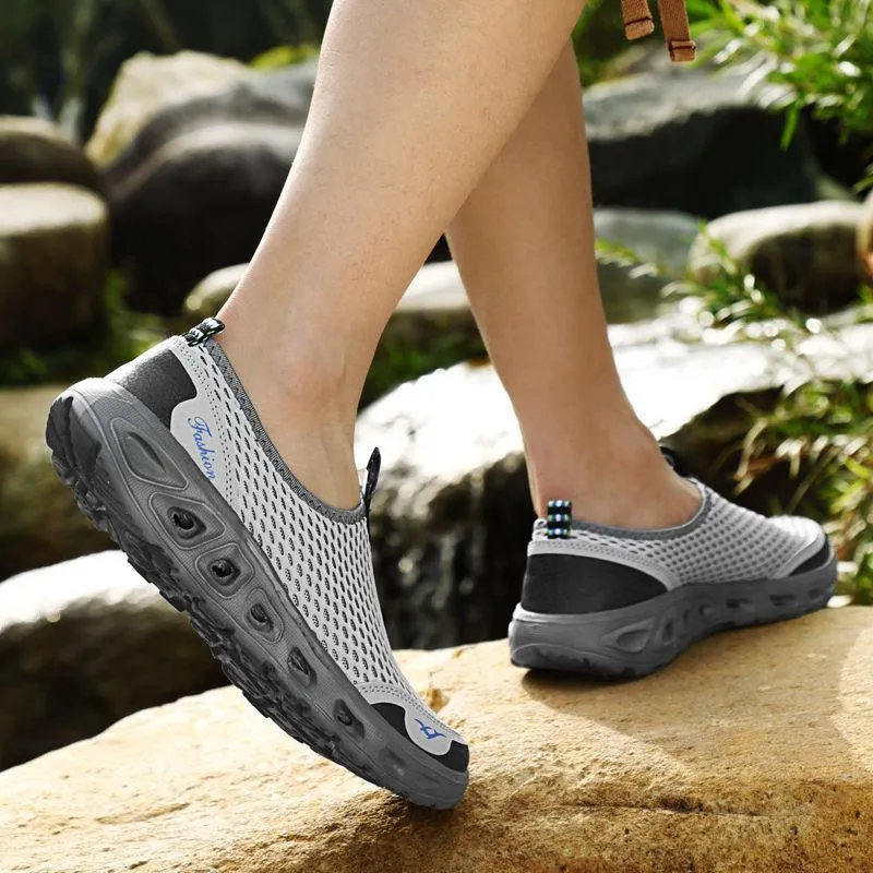 Men Honeycomb Mesh Quick Drying Beach Shoes
