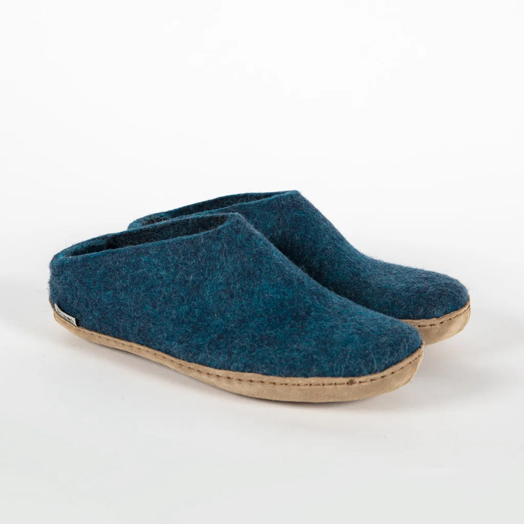 Shoe-Style Slippers